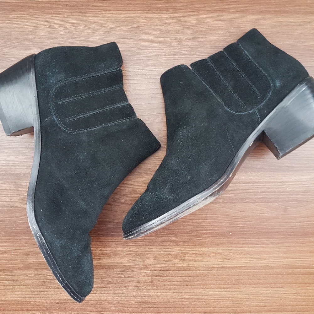 Joie Barlow suede booties, sz 39